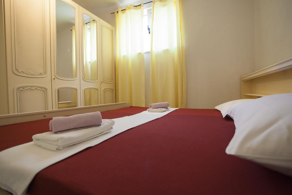 Apartments Damjanovic Makarska Værelse billede
