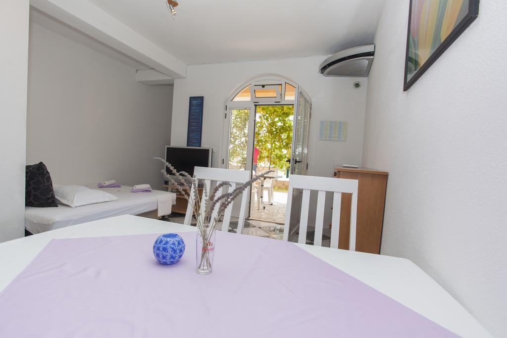 Apartments Damjanovic Makarska Eksteriør billede